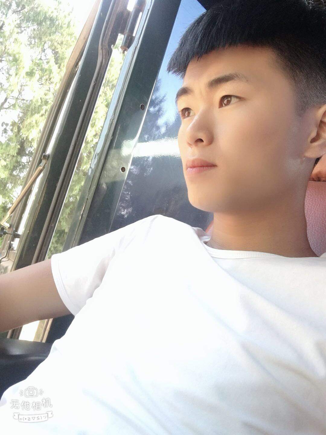 https://assets.gongji58.com/2019-10-15/3eo8fhcqzk1571120198.jpg!medium