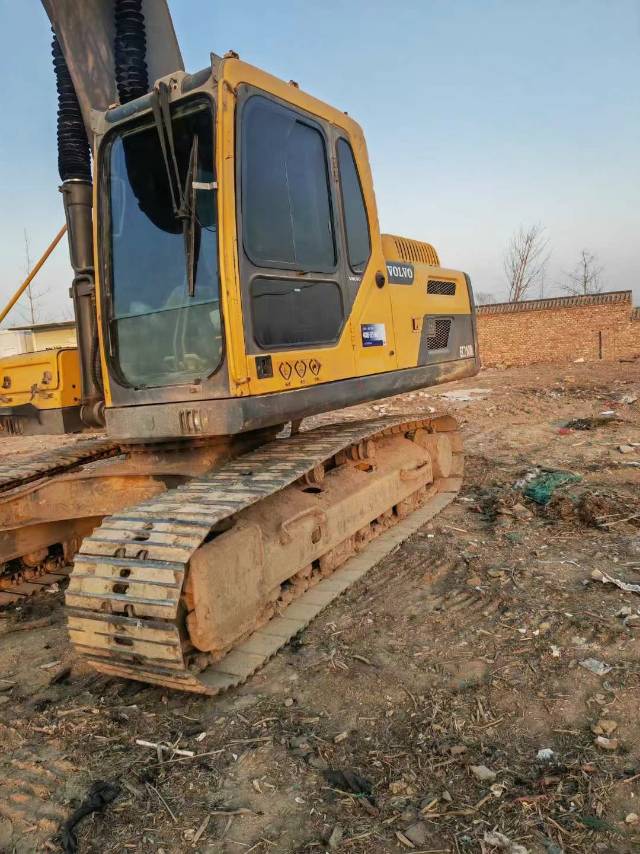 Buy Volvo 210 Used Excavator / 6 Used Volvo 210 Excavator 2015 Model / 6