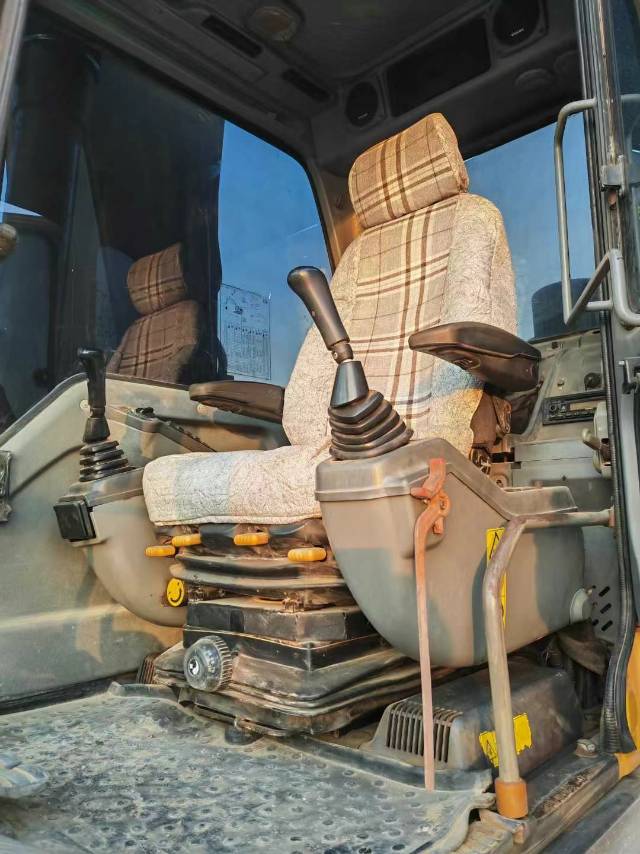 Buy Volvo 210 Used Excavator / 8 Used Volvo 210 Excavator 2015 Model / 8