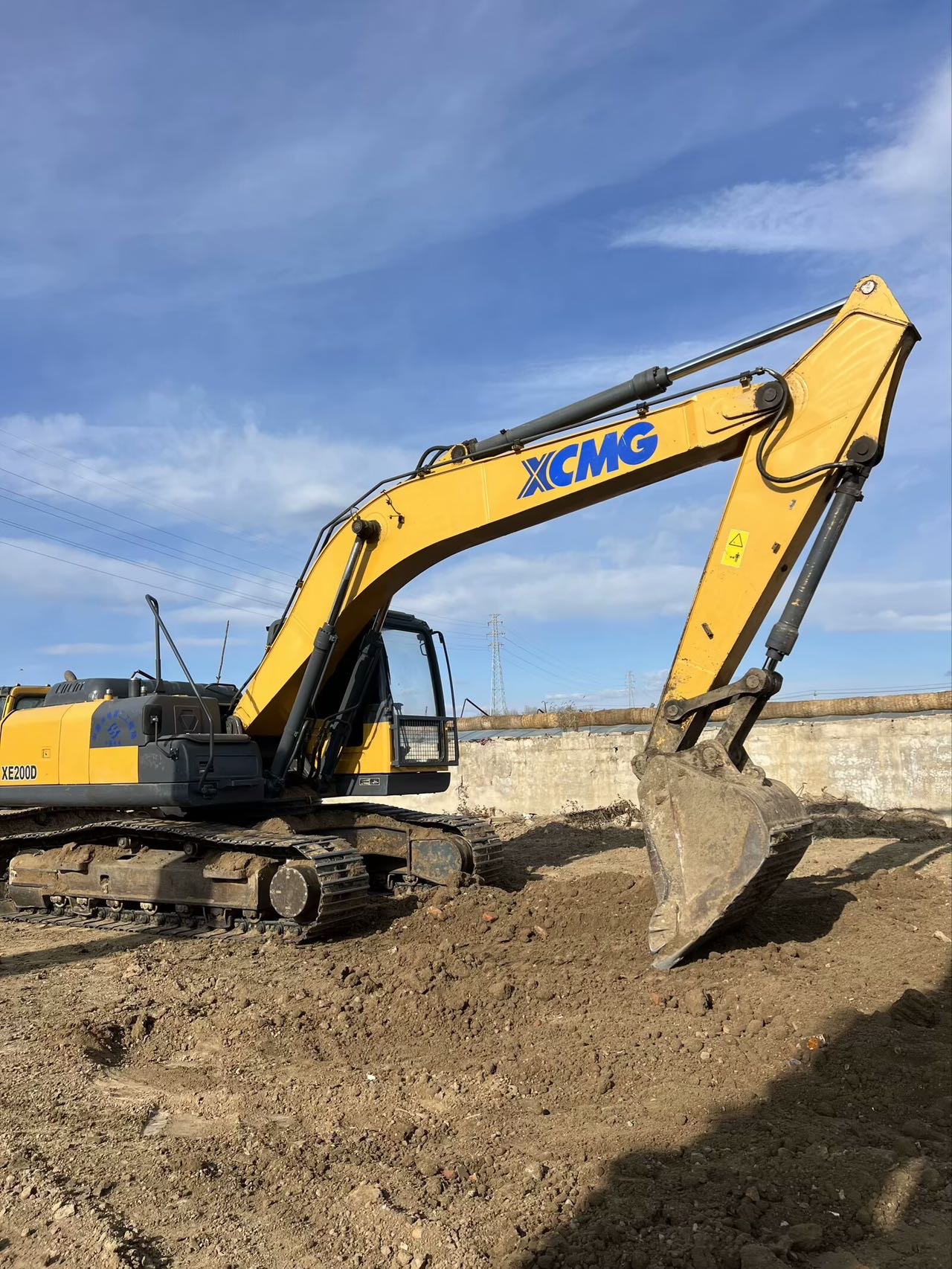 Buy XCMG XE200DA Used Excavator / 3 Used XCMG XE200DA Excavator 2017 Model / 3