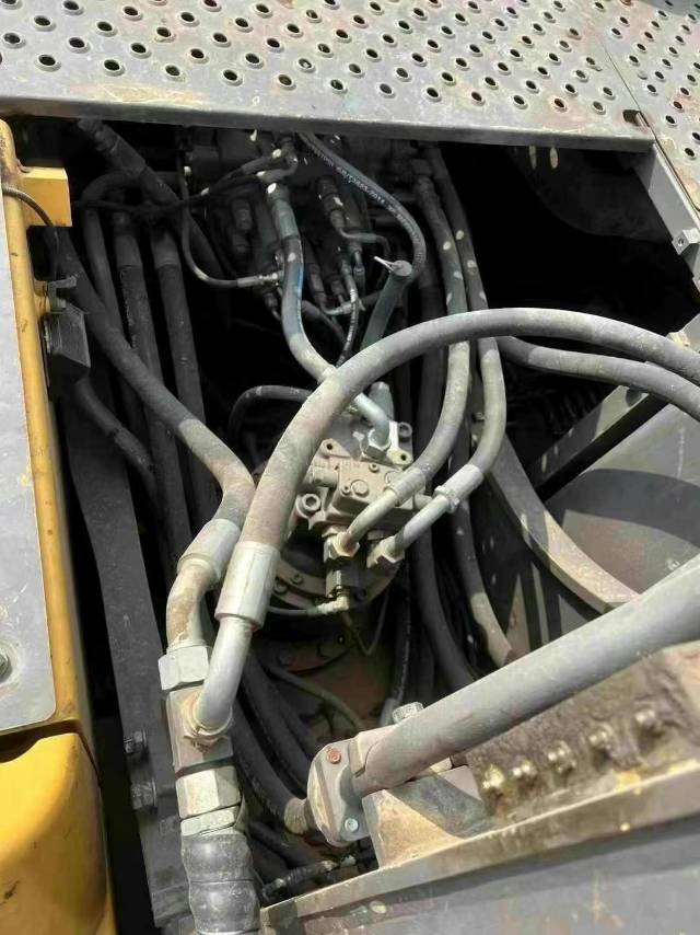 Buy Volvo EC200 D Used Excavator / 9 Used Volvo EC200 D Excavator 2018 Model / 9