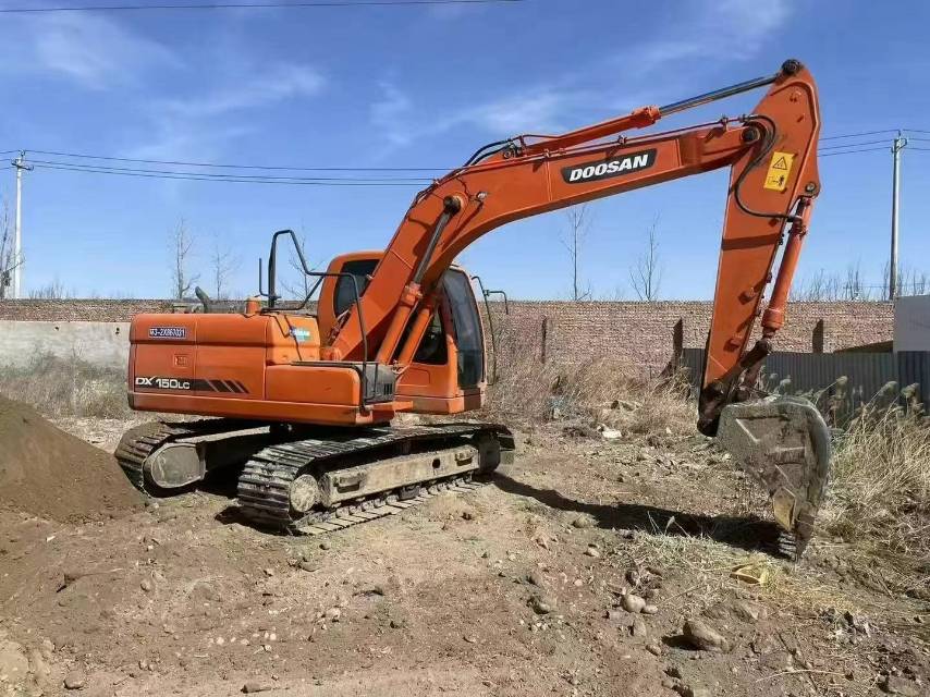 Buy Doosan DX150LC Used Excavator / 4 Used Doosan DX150LC Excavator 2015 Model / 4