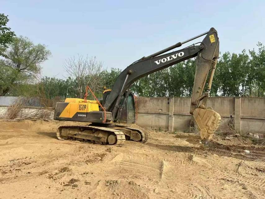 Buy Volvo EC210B Used Excavator / 2 Used Volvo EC210B Excavator 2019 Model / 2
