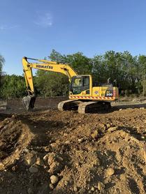 Buy Komatsu PC200-8 Used Excavator / 2 Used Komatsu PC200-8 Excavator 2016 Model / 2