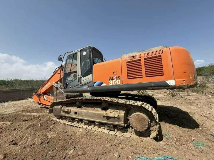 Buy Hitachi ZX360H-3 Used Excavator / 1