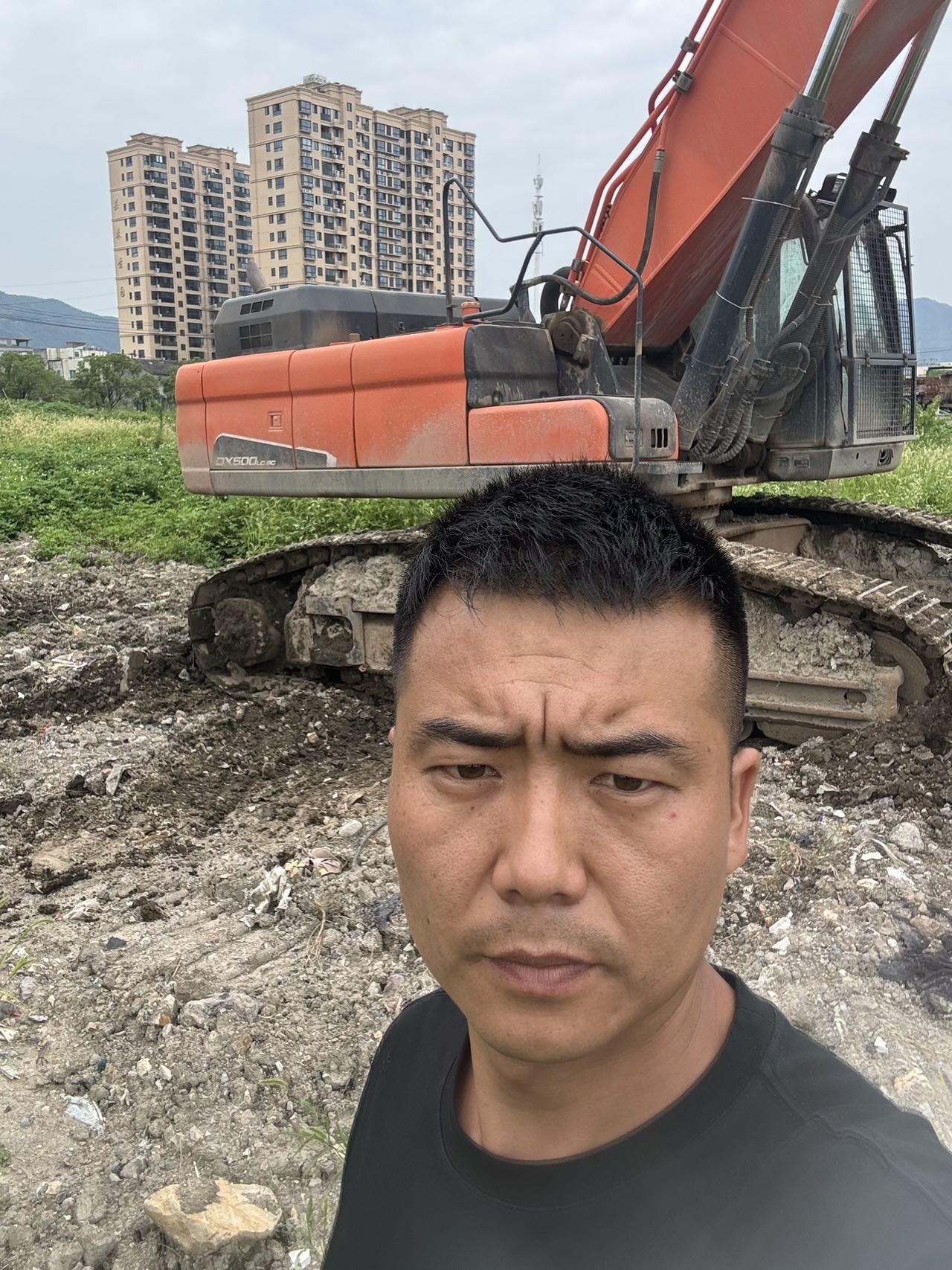 https://assets.gongji58.com/2025-08-05/765276-9kq6cv45h81754404844.jpg?imageView2/0/w/2560/interlace/1