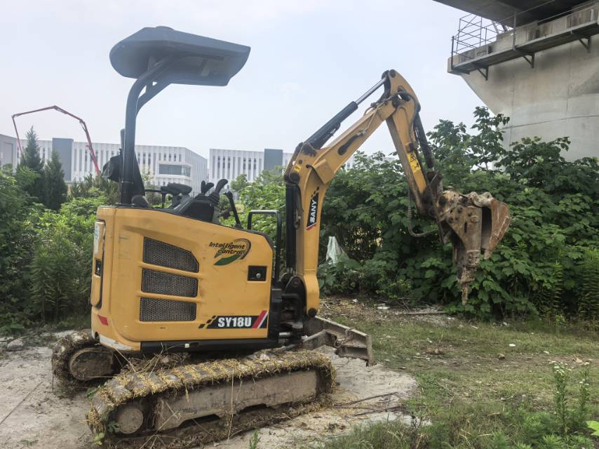 https://assets.gongji58.com/2025-09-04/2238709-mt959dr98j1756954457.jpg?imageView2/0/w/2560/interlace/1
