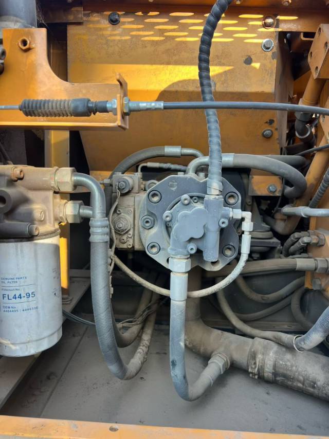 Used Sany SY135C Excavator 2021 Model / 4