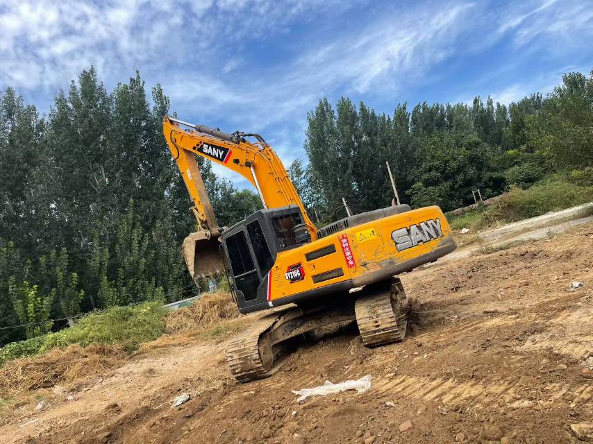 Used Sany SY215C Excavator 2020 Model / 3