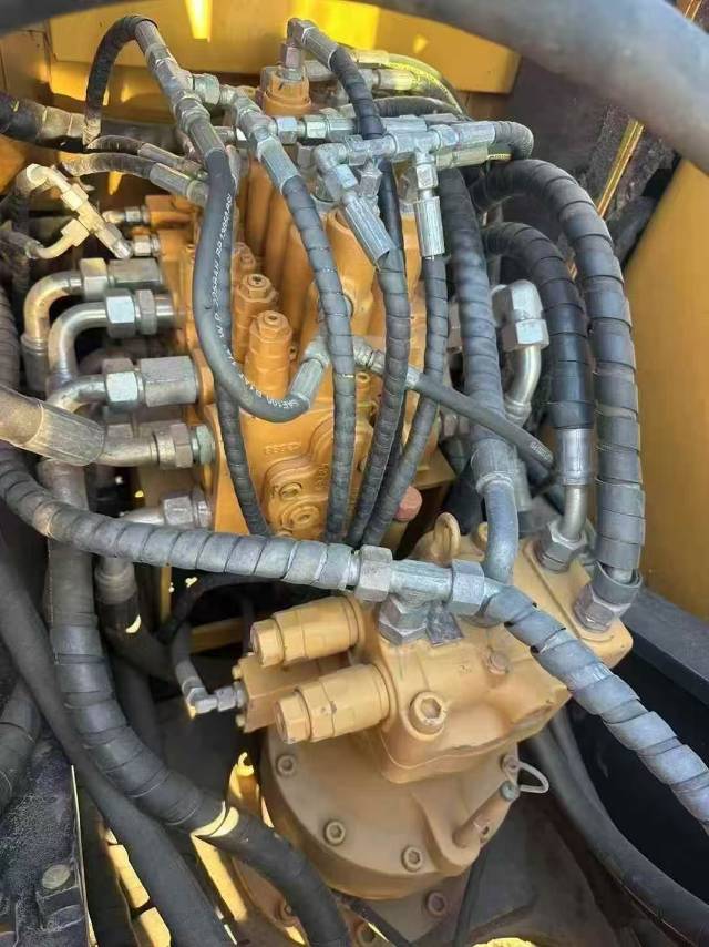 Used Sany SY135C Excavator 2017 Model / 6