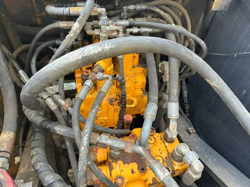 Used Sany SY135C Excavator 2013 Model / 7