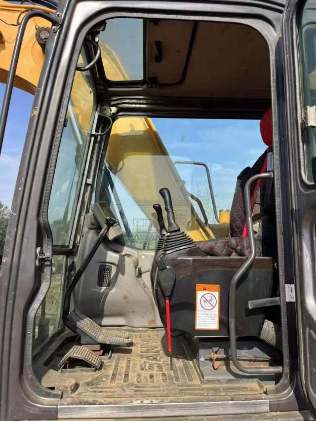 Used Sany SY135C Excavator 2018 Model / 3