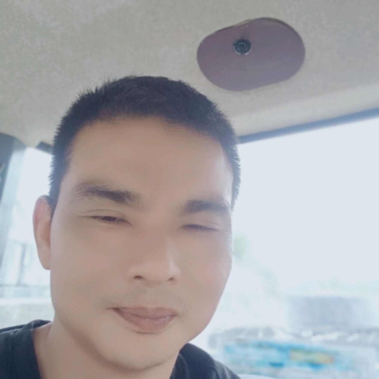 https://assets.gongji58.com/2025-10-27/2280844-sw8betmubr1761537212.jpg