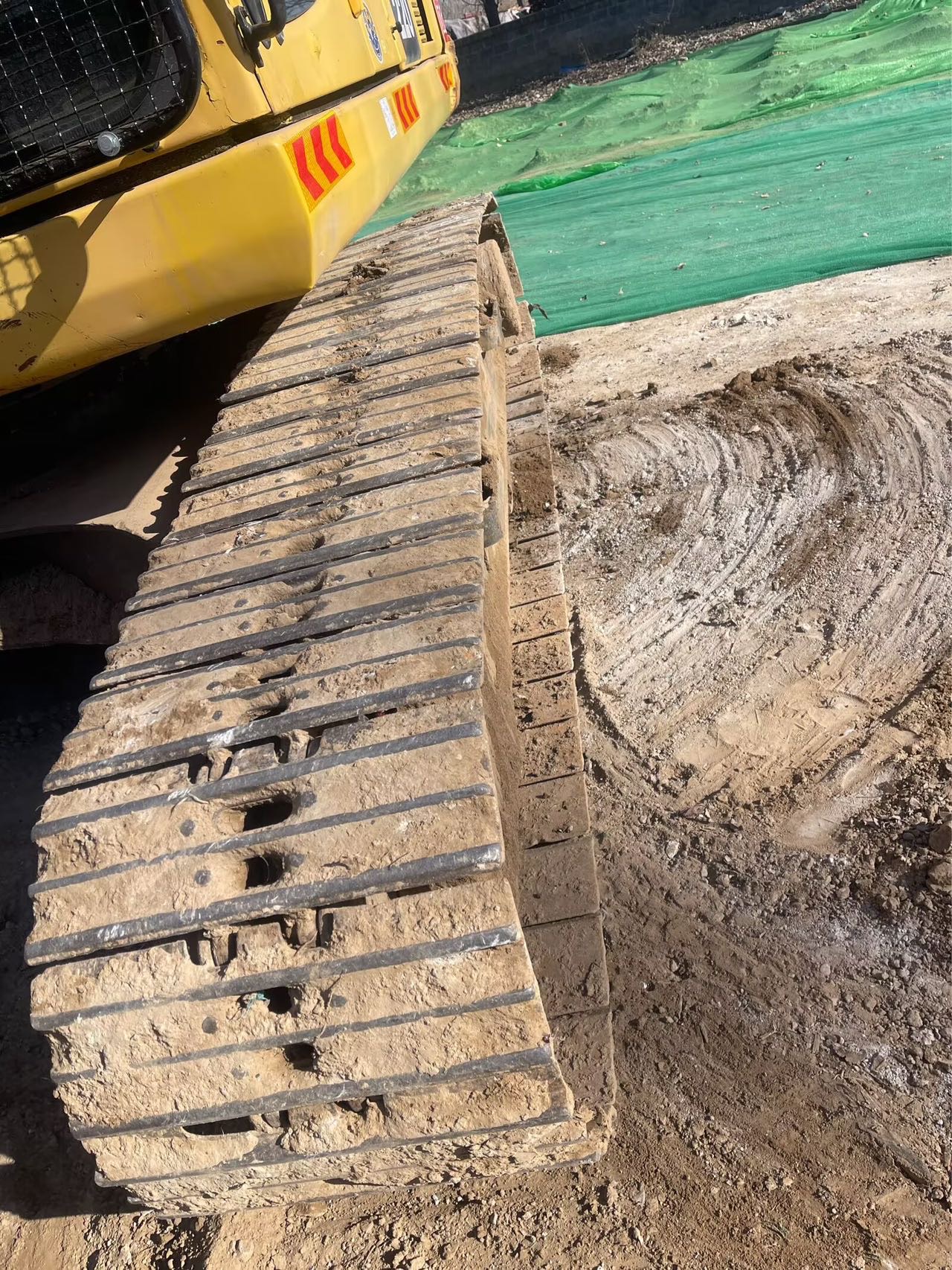 Used Komatsu PC220LC-8 Excavator 2015 Model / 6