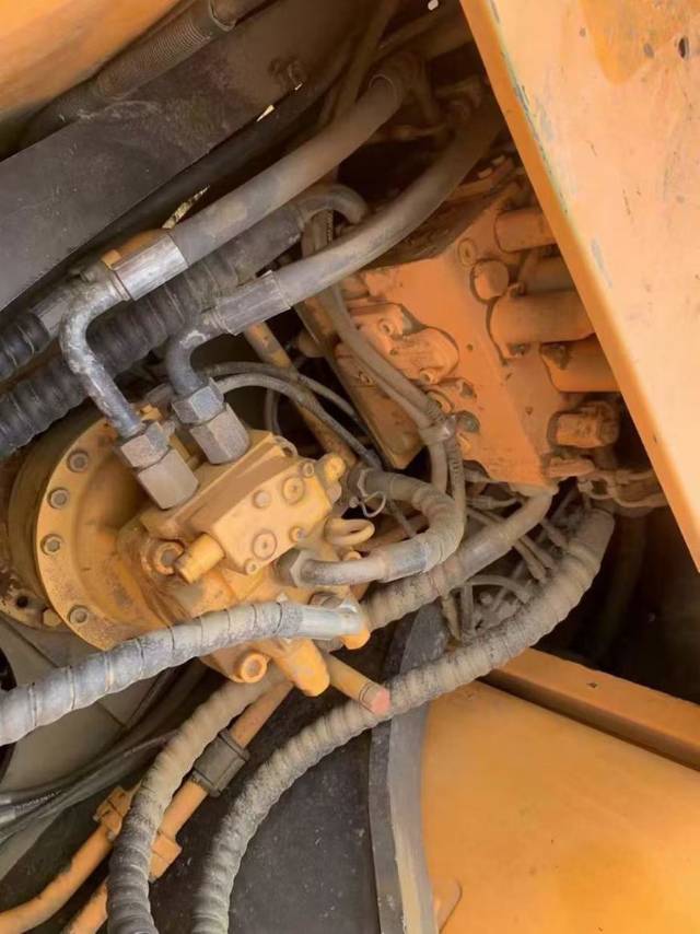 Used Sany SY205C Excavator 2015 Model / 4