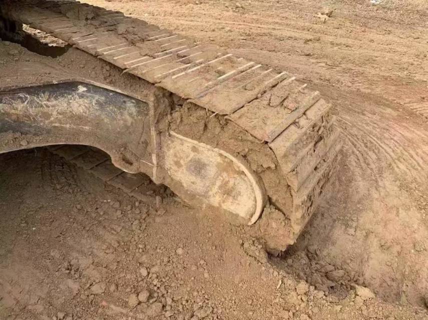 Used Sany SY205C Excavator 2015 Model / 8