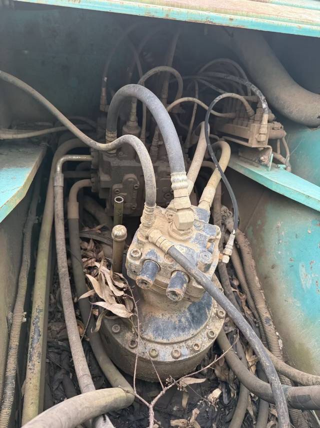 Used Kobelco SK250 Excavator 2010 Model / 2