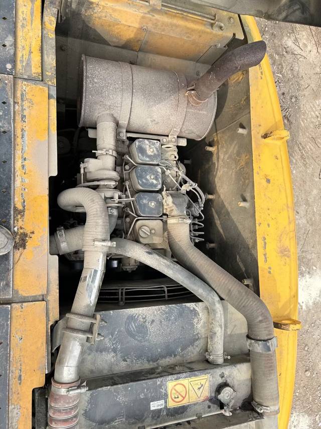 Used Hyundai 150-9 Excavator 2013 Model / 3