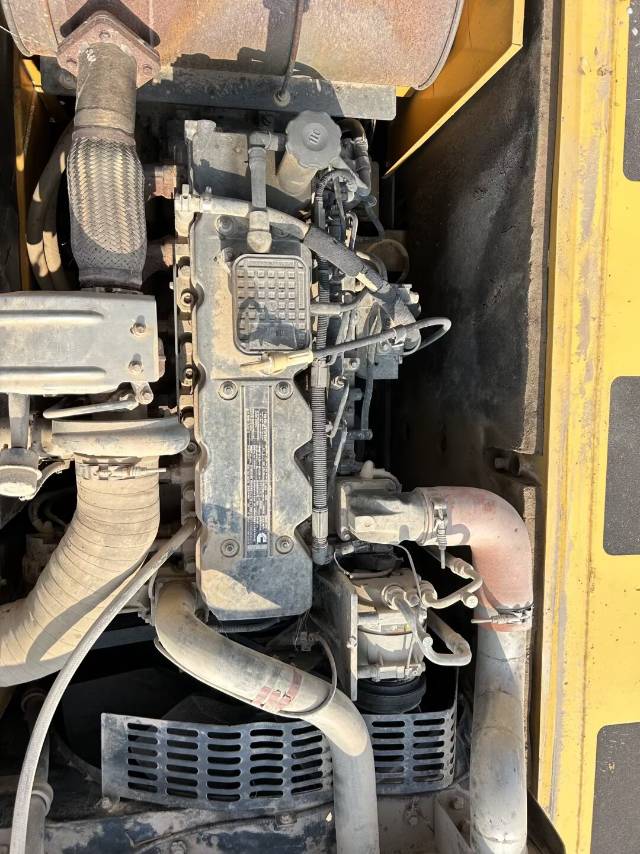 Used XCMG 215 Excavator 2018 Model / 3