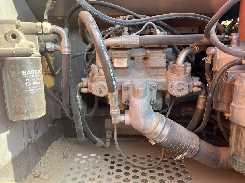 Buy Hitachi ZX200 Used Excavator / 8 Used Hitachi ZX200 Excavator 2017 Model / 8