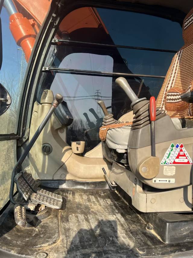 Buy Hitachi ZX200 Used Excavator / 3 Used Hitachi ZX200 Excavator 2017 Model / 3