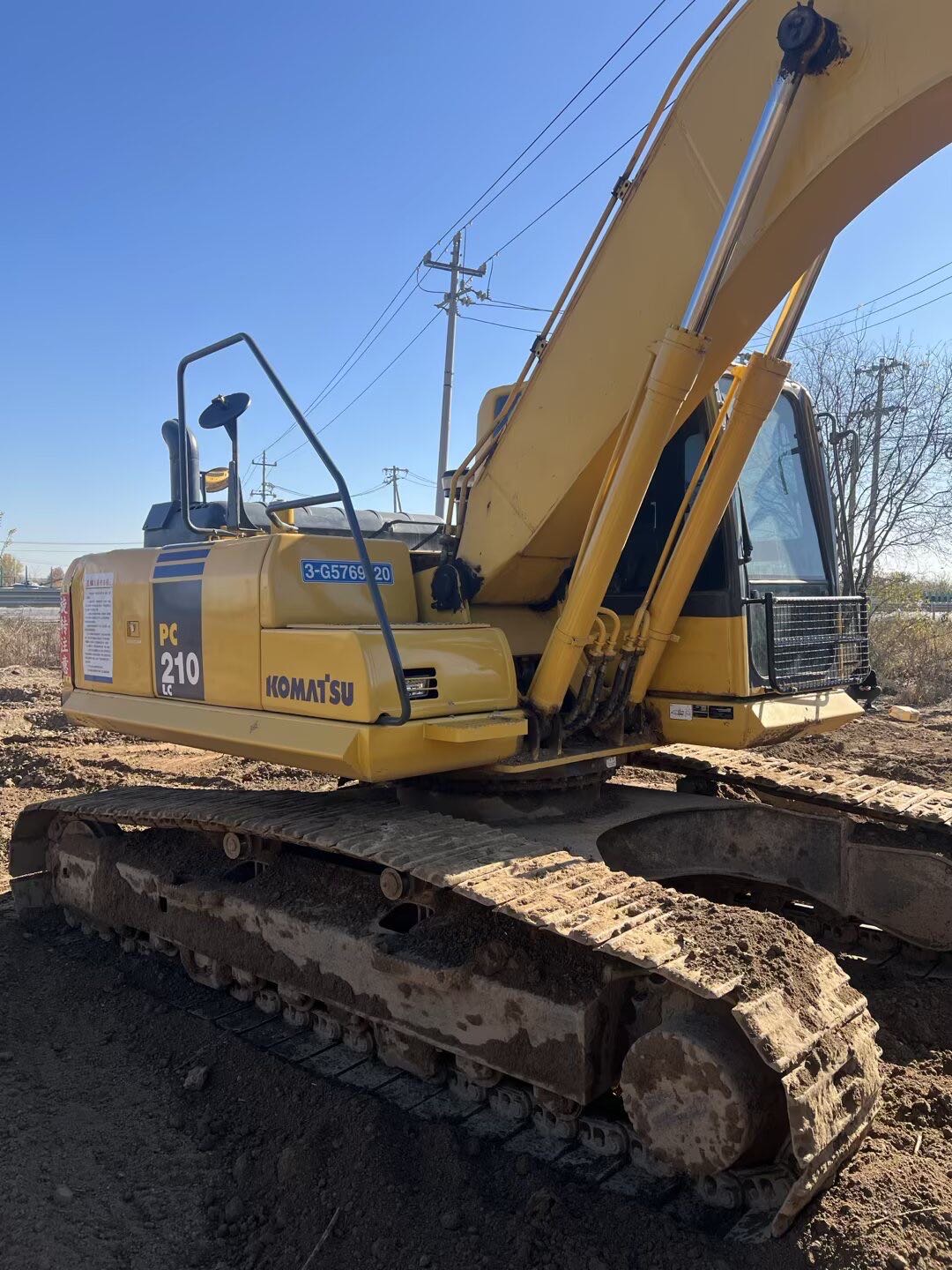 Used Komatsu PC210-8 Excavator 2014 Model / 3