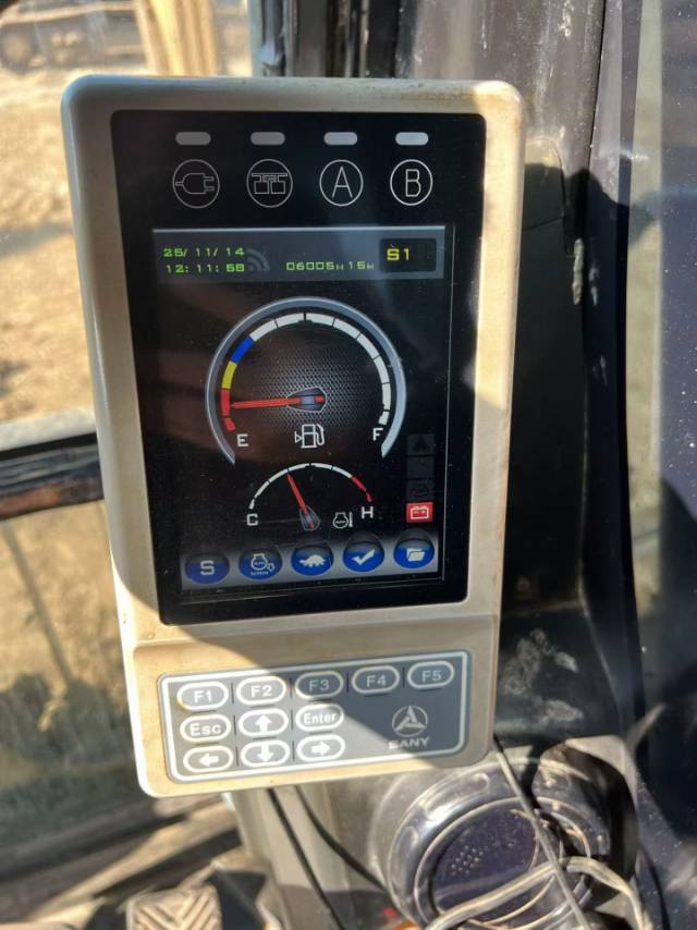 Used Sany SY135C Pro Excavator 2019 Model / 6