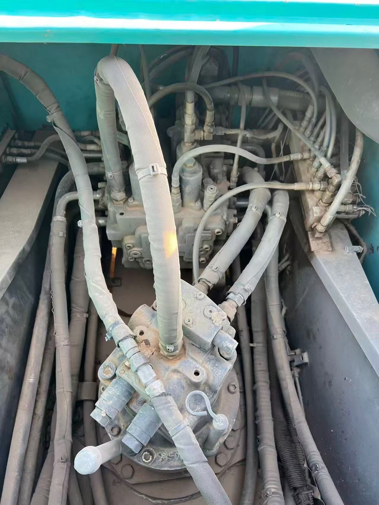 Buy Kobelco SK210LC Used Excavator / 8 Used Kobelco SK210LC Excavator 2014 Model / 8