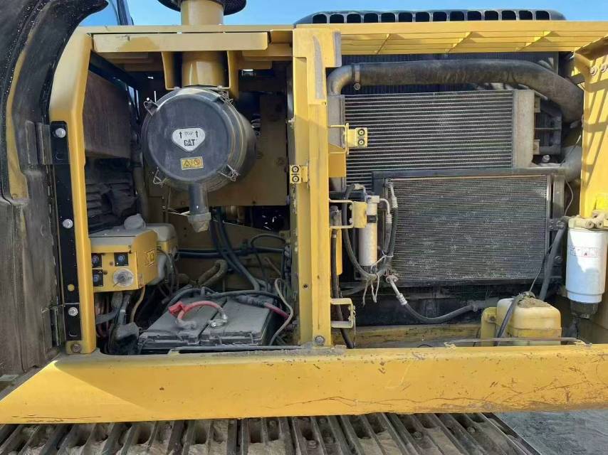 Buy Caterpillar 320D Used Excavator / 6 Used Caterpillar 320D Excavator 2018 Model / 6