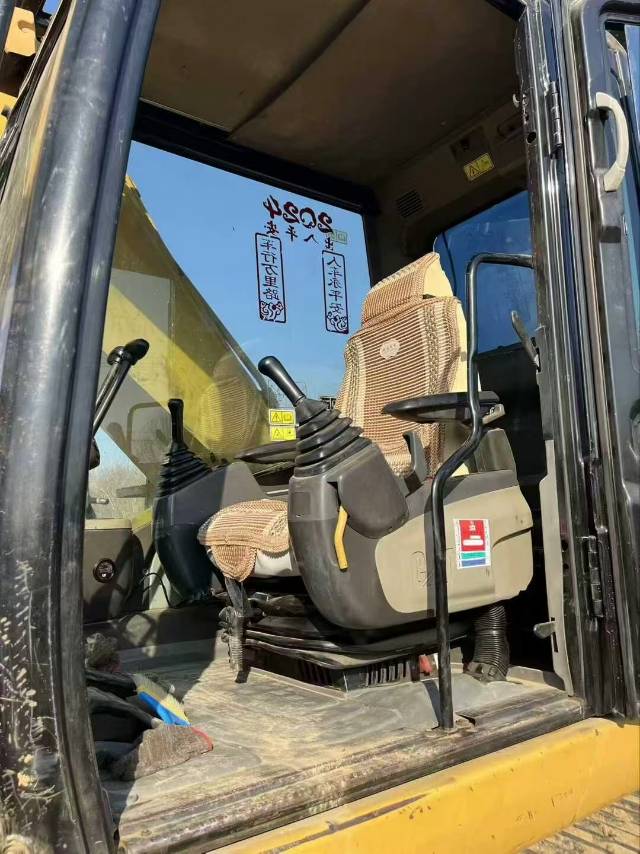 Buy Caterpillar 320D Used Excavator / 7 Used Caterpillar 320D Excavator 2018 Model / 7