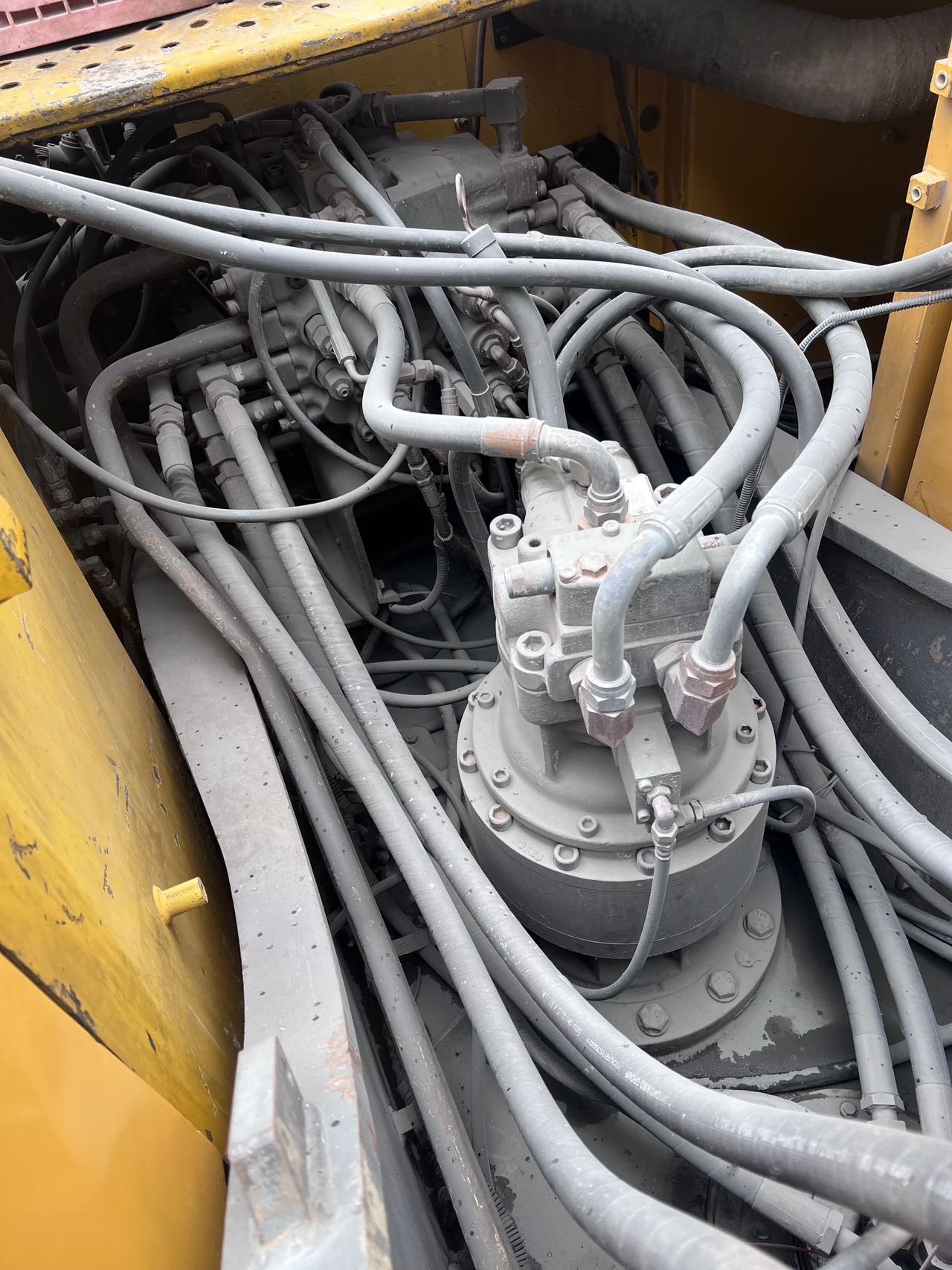 Buy Volvo EC210D Used Excavator / 7 Used Volvo EC210D Excavator 2015 Model / 7