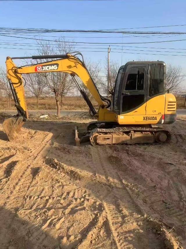 Used XCMG XE60 Excavator 2020 Model / 3
