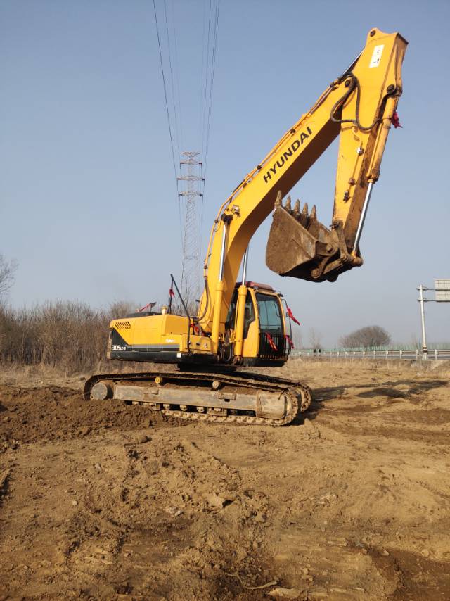 Used Hyundai 265 Excavator 2020 Model / 4