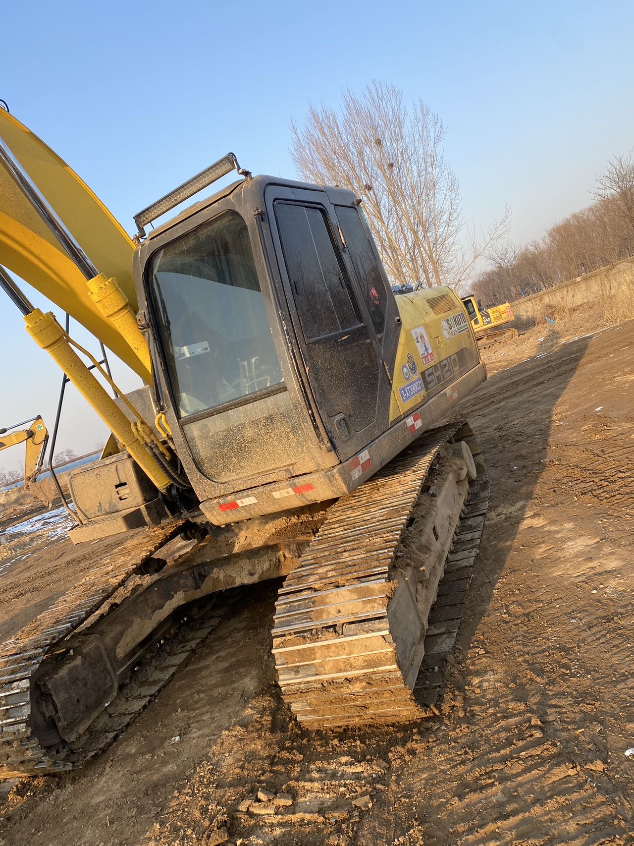 Buy Sumitomo SH210A5 Used Excavator / 2 Used Sumitomo SH210A5 Excavator 2016 Model / 2