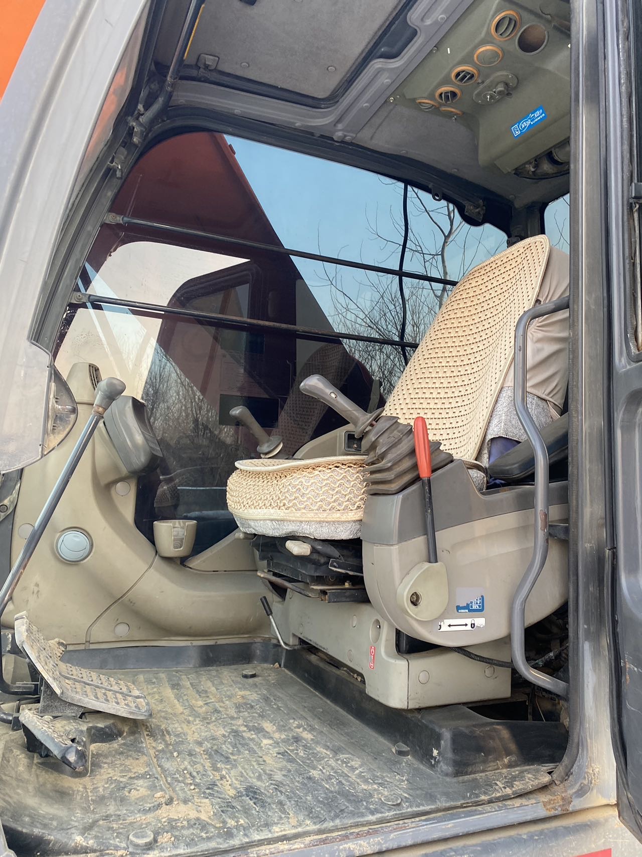 Used Hitachi ZX240 Excavator 2014 Model / 3