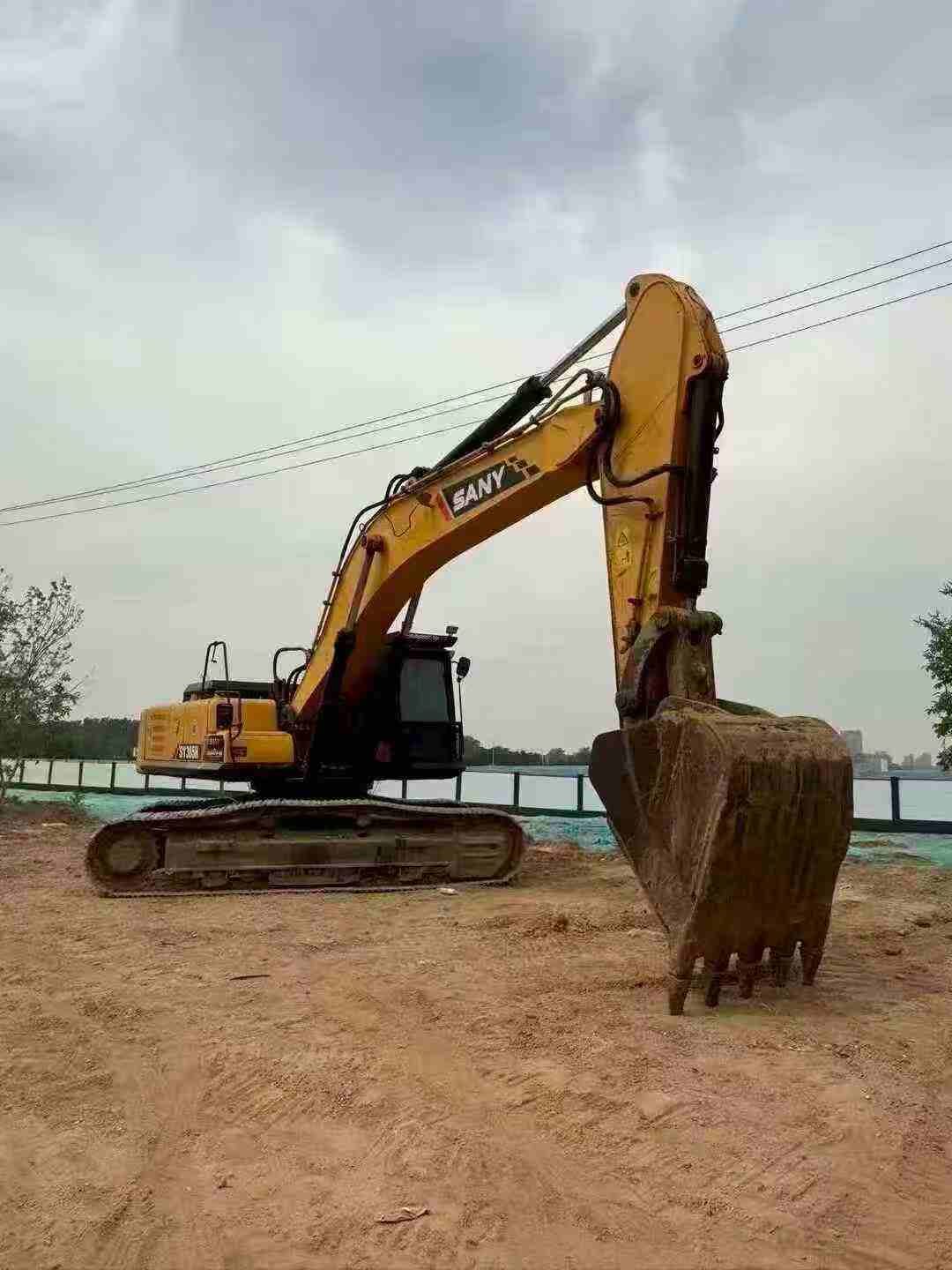 51挖机