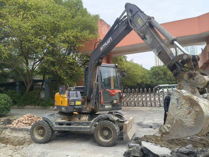 51挖机