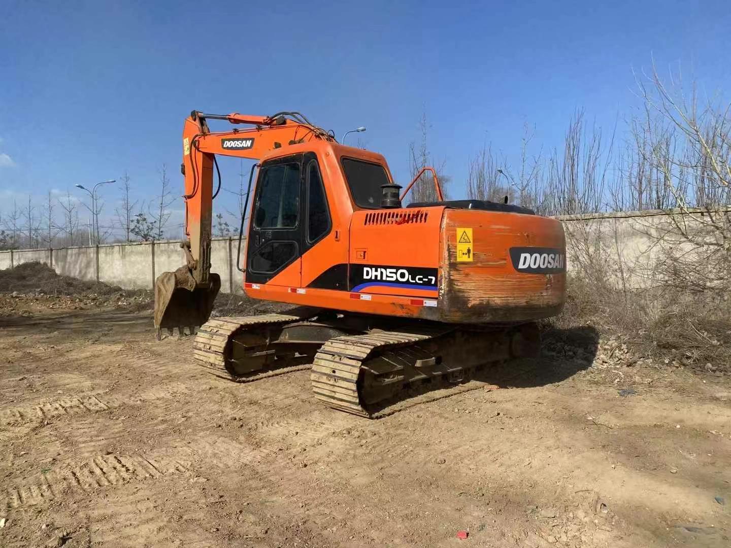 Buy Doosan DH150-7 Used Excavator / 1