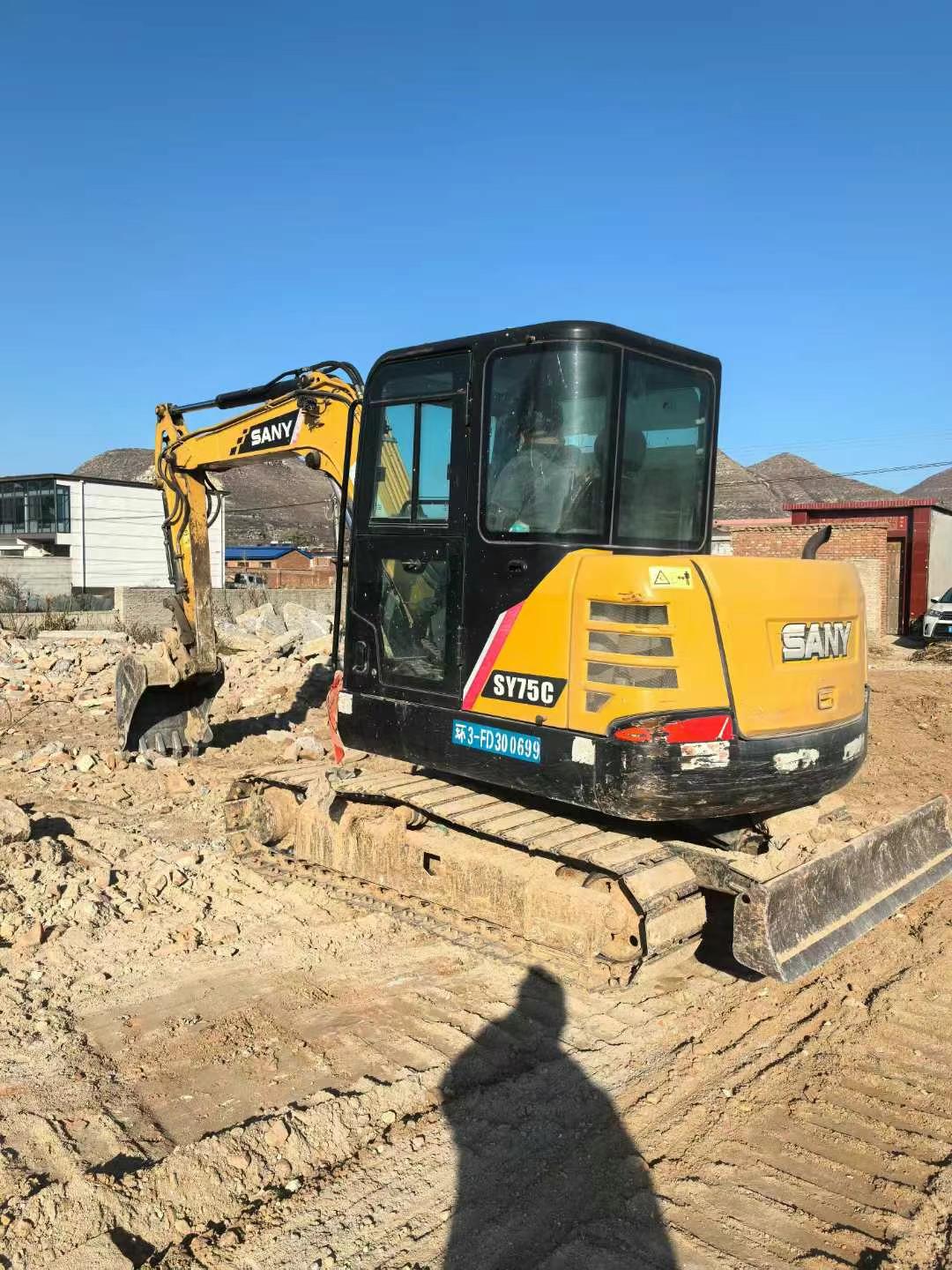 Buy Sany SY55 Used Excavator / 1