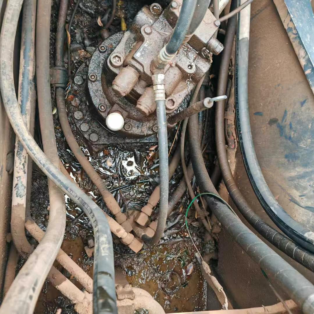 Buy Kobelco SK210 Used Excavator / 4 Used Kobelco SK210 Excavator 2013 Model / 4