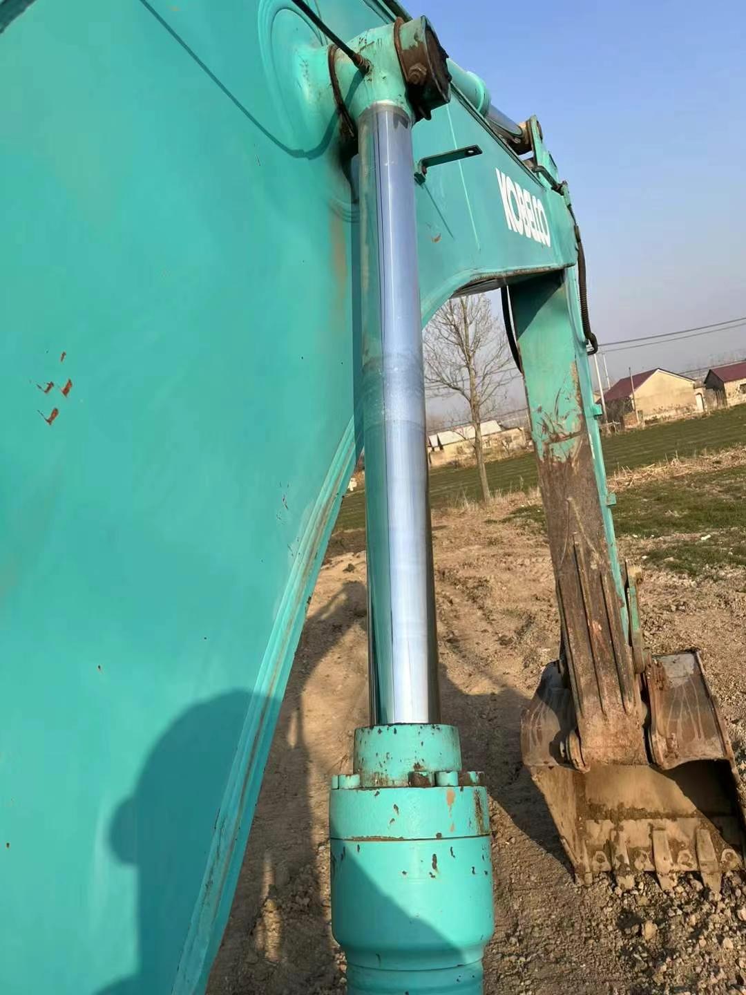 Buy Kobelco SK350LC SuperX Used Excavator / 4 Used Kobelco SK350LC SuperX Excavator 2011 Model / 4