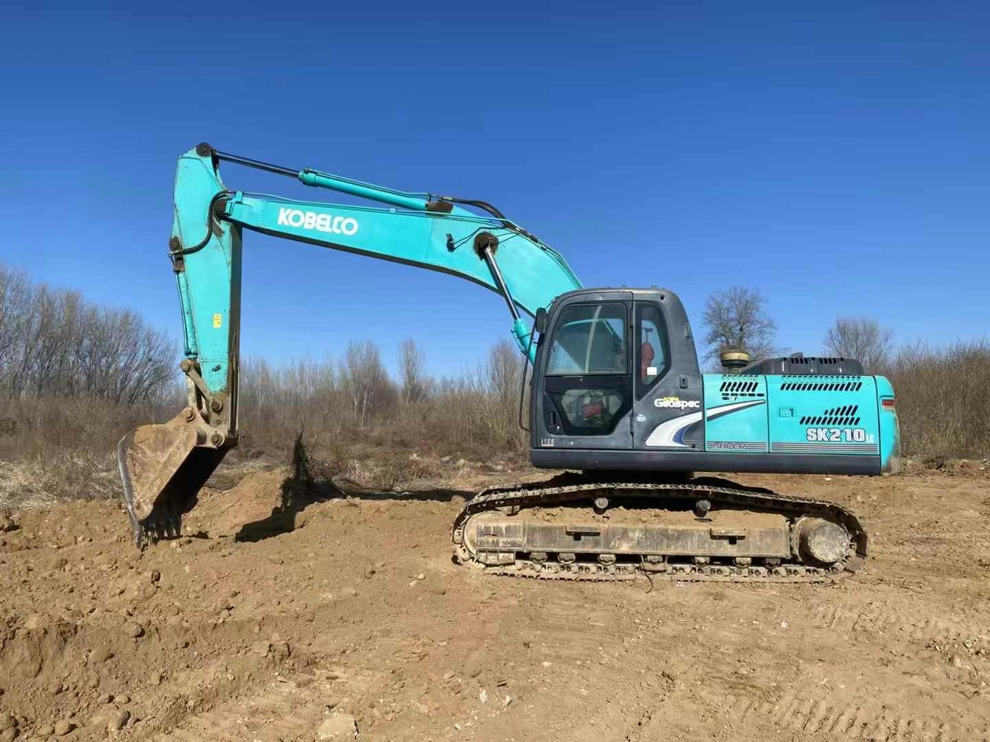 Buy Kobelco SK200 Used Excavator / 2 Used Kobelco SK200 Excavator 2016 Model / 2