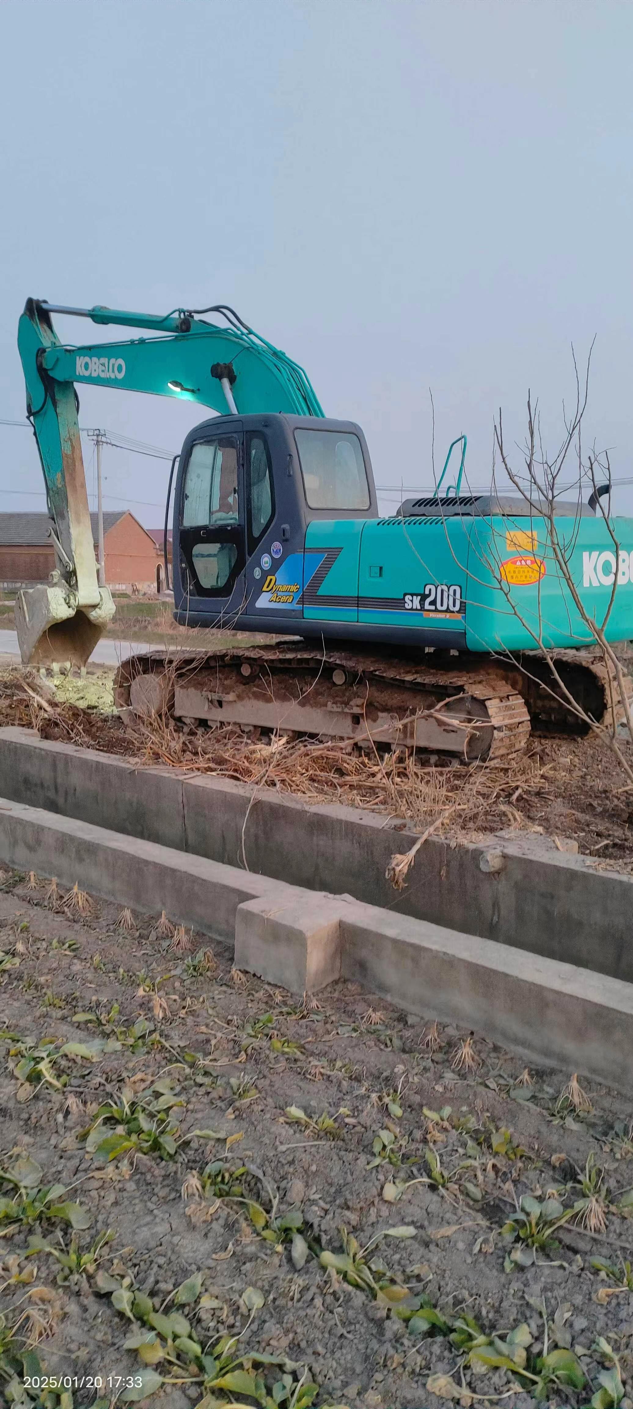 Buy Kobelco SK200-10 Used Excavator / 2 Used Kobelco SK200-10 Excavator 2016 Model / 2