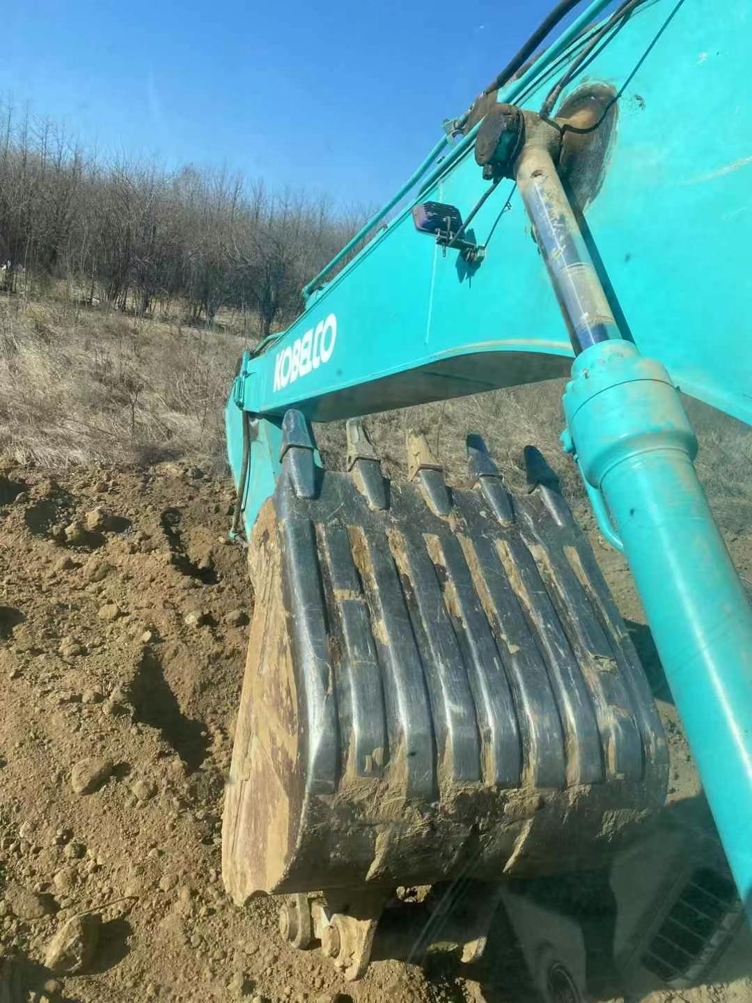 Buy Kobelco SK200 Used Excavator / 9 Used Kobelco SK200 Excavator 2016 Model / 9