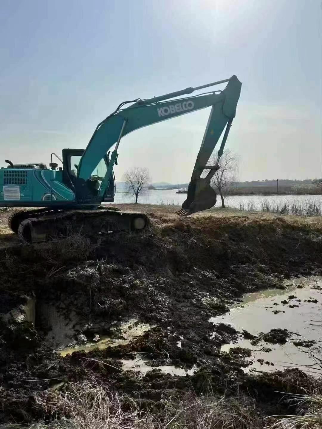 Buy Kobelco SK200 Used Excavator / 3 Used Kobelco SK200 Excavator 2022 Model / 3