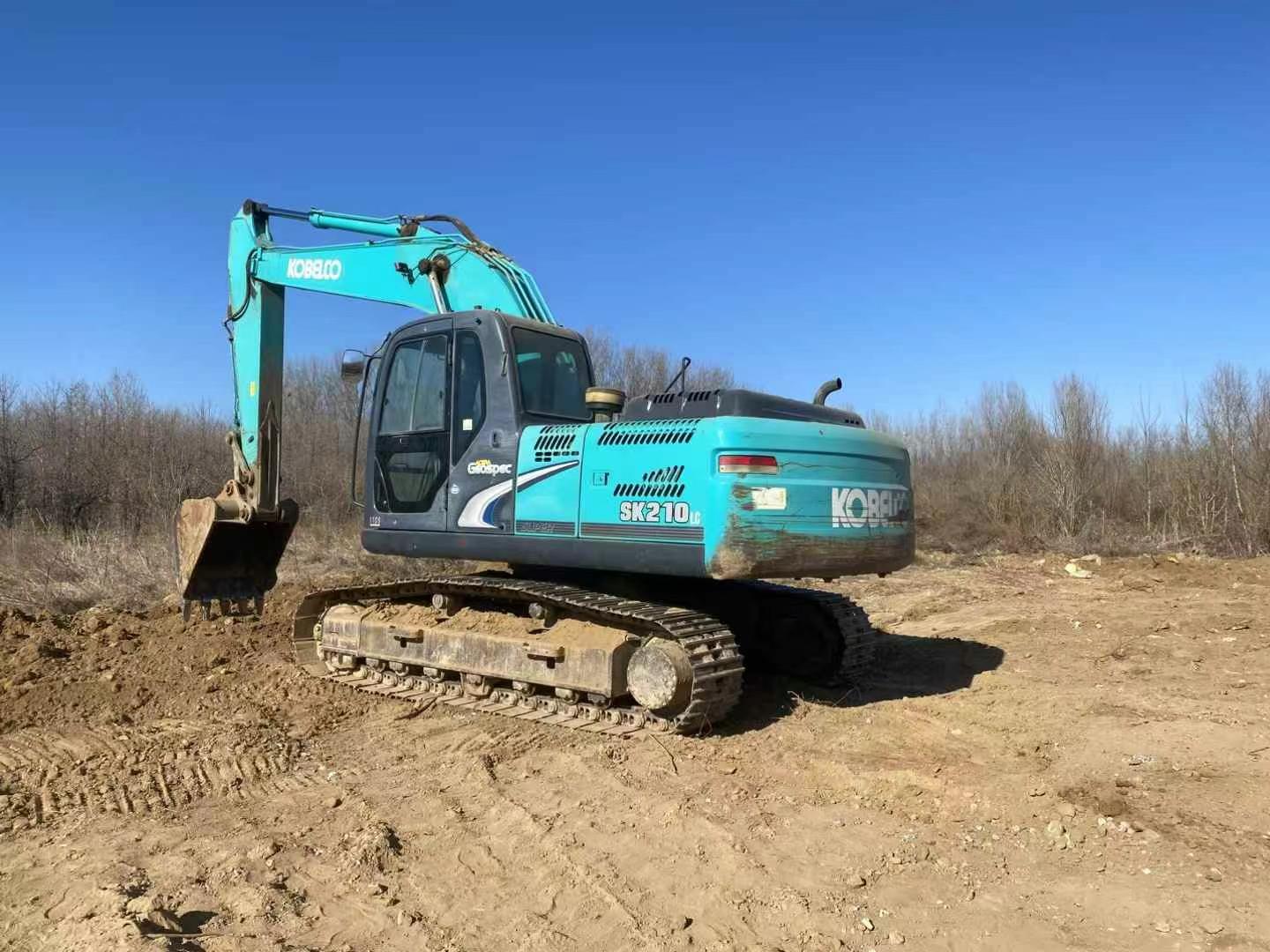 Buy Kobelco SK200 Used Excavator / 1