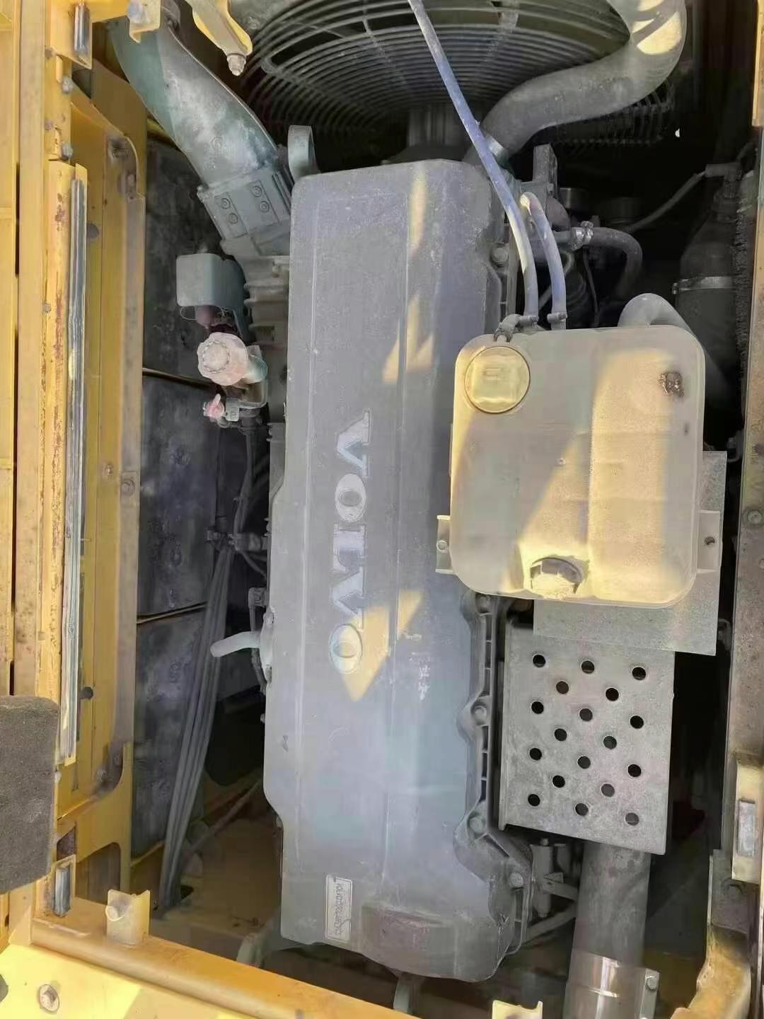 Buy Volvo EC480 Used Excavator / 8 Used Volvo EC480 Excavator 2013 Model / 8