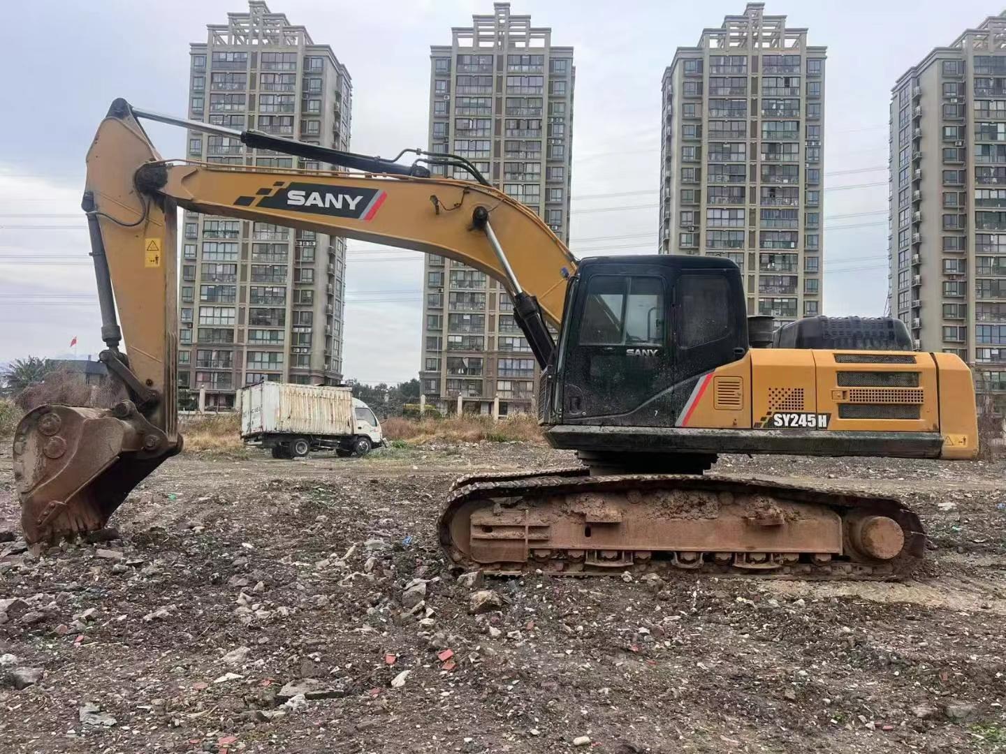 Buy Sany SY245H Used Excavator / 1