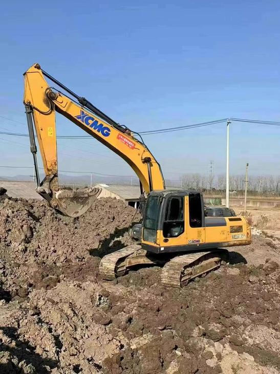 Buy XCMG LW200 Used Excavator / 1