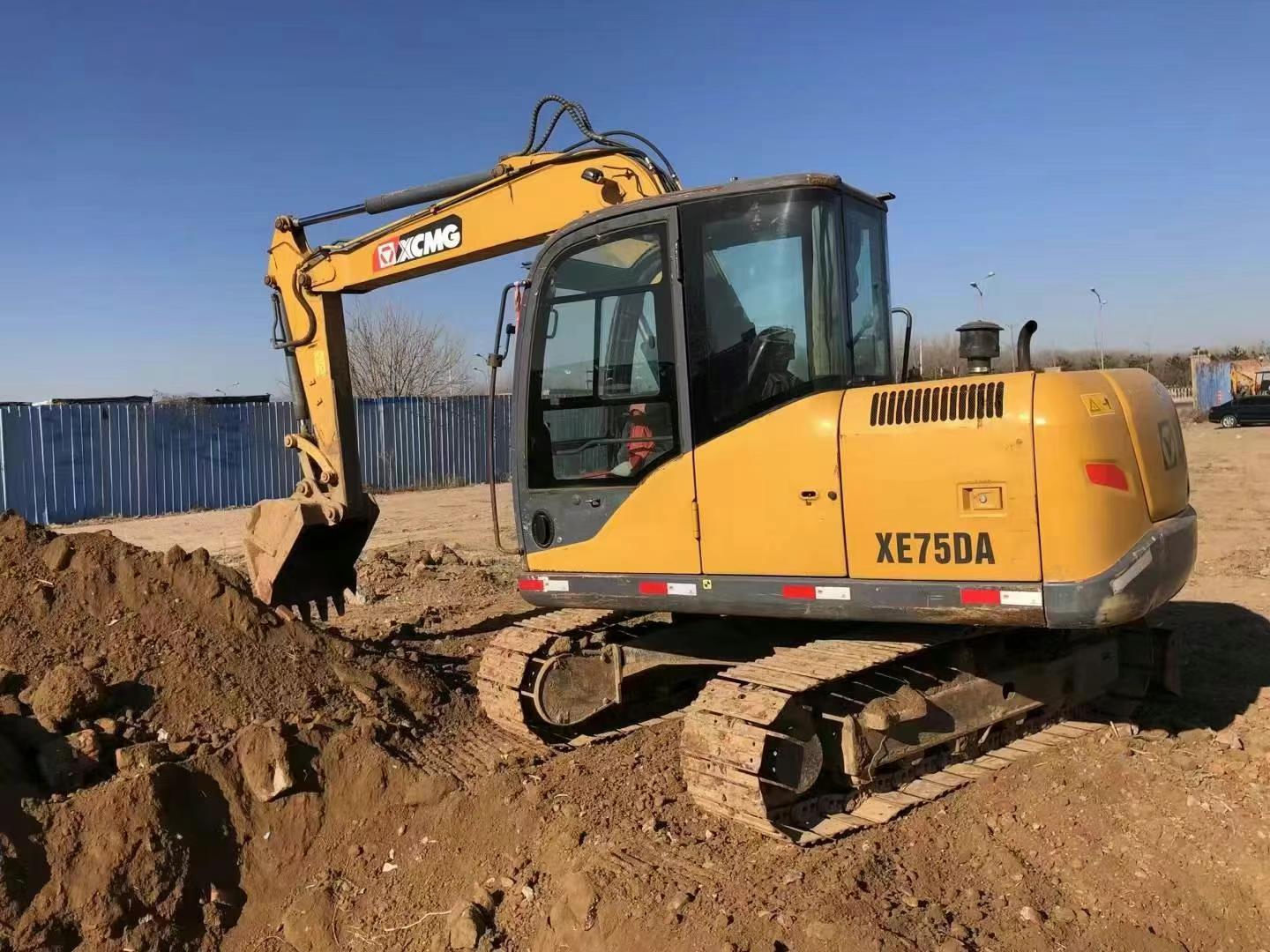 Buy XCMG XE75WD Used Excavator / 2 Used XCMG XE75WD Excavator 2016 Model / 2